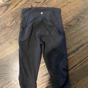Lululemon cropped leggings size 4